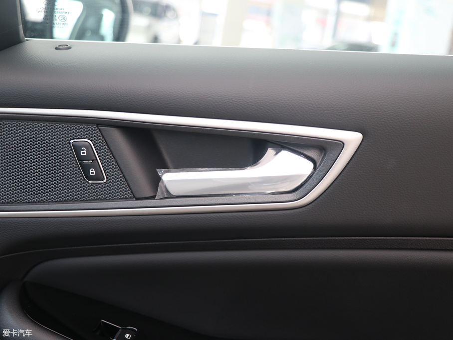 2018J EcoBoost 245 KJ 7  V