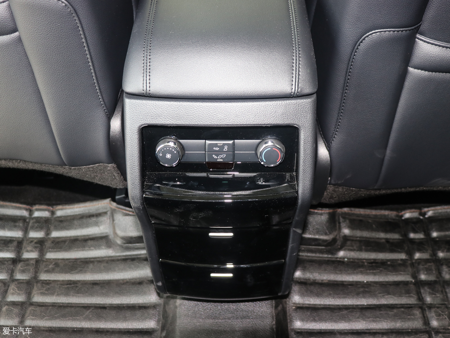 2018J EcoBoost 245 KJ 7  V