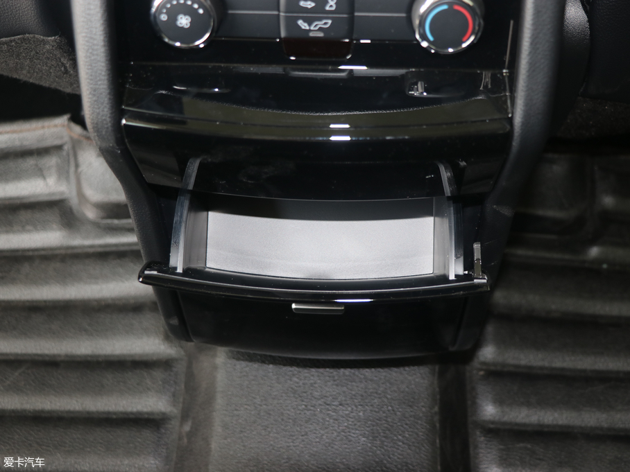 2018J EcoBoost 245 KJ 7  V