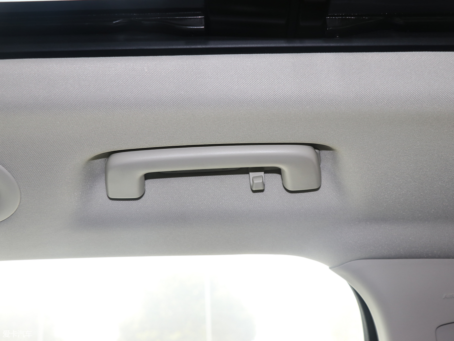 2018J EcoBoost 245 (q)KJ 7  (gu)V