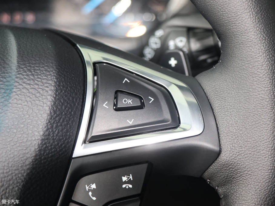 2018J EcoBoost 245 (q)KJ 7  V