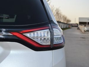 2018EcoBoost 245 (q)JPLUS 7  (gu)V β