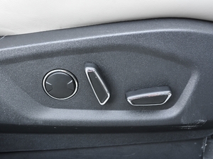 2018EcoBoost 245 (q)JPLUS 7  V g