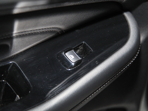 2018EcoBoost 245 J 7 g