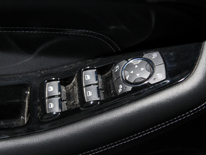 2018EcoBoost 245 J 7 {܇ƅ^	