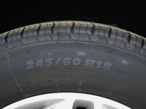 2018款EcoBoost 245 两驱铂锐型 7座  国V 轮胎尺寸