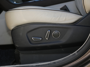 2018EcoBoost 330 V6Ş 7 {{