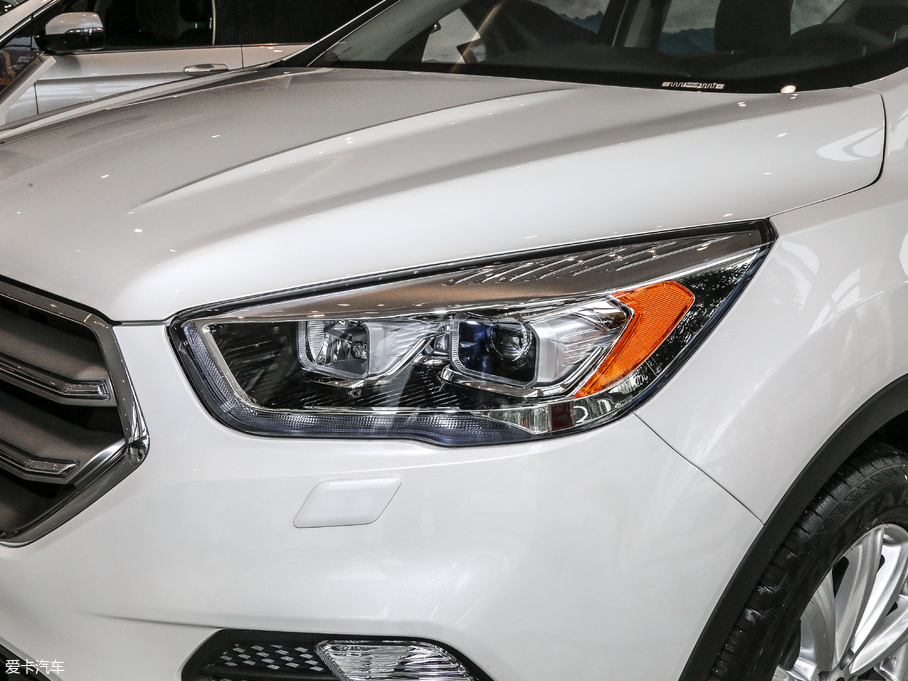 2018 EcoBoost 180 (q)