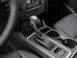 2018款EcoBoost 245 四驱豪翼型 换挡杆