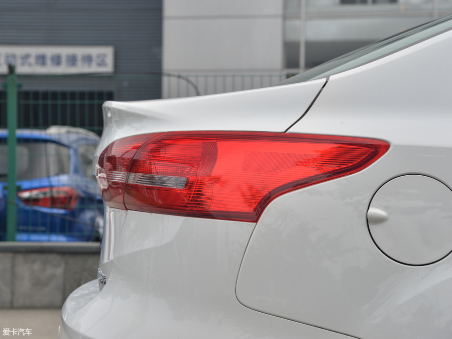 2018˹ (jng)丣˹ 1.6L ԄL(fng)а