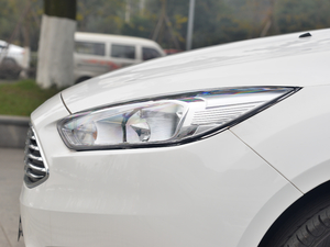 2018(jng)˹ 1.6L ԄL(fng)а (ji)^