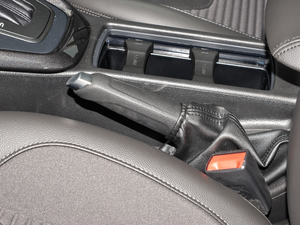 2018(jng)丣˹ 1.6L ԄLа v܇Ƅ