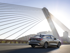 2019 EcoBoost 180Ԅhҫ V w^