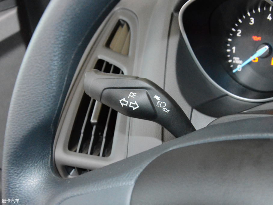 2018���˹ ���� 1.6L �ք����m�����а� �Ɏ�