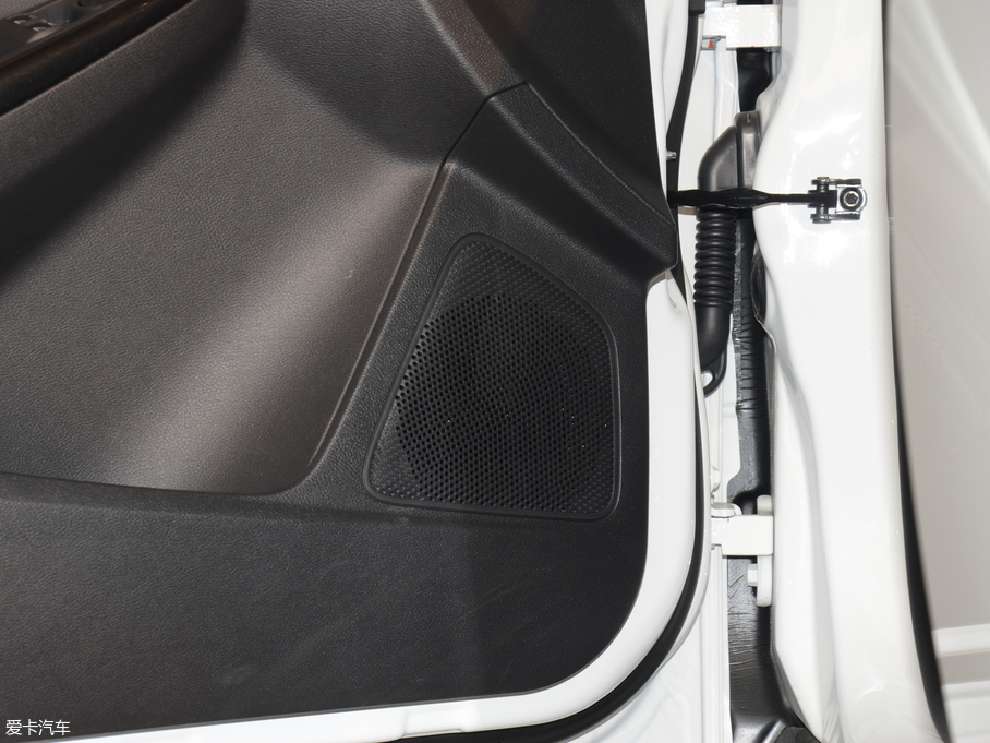 2018˹  EcoBoost 180ԄӾӢ Ɏ