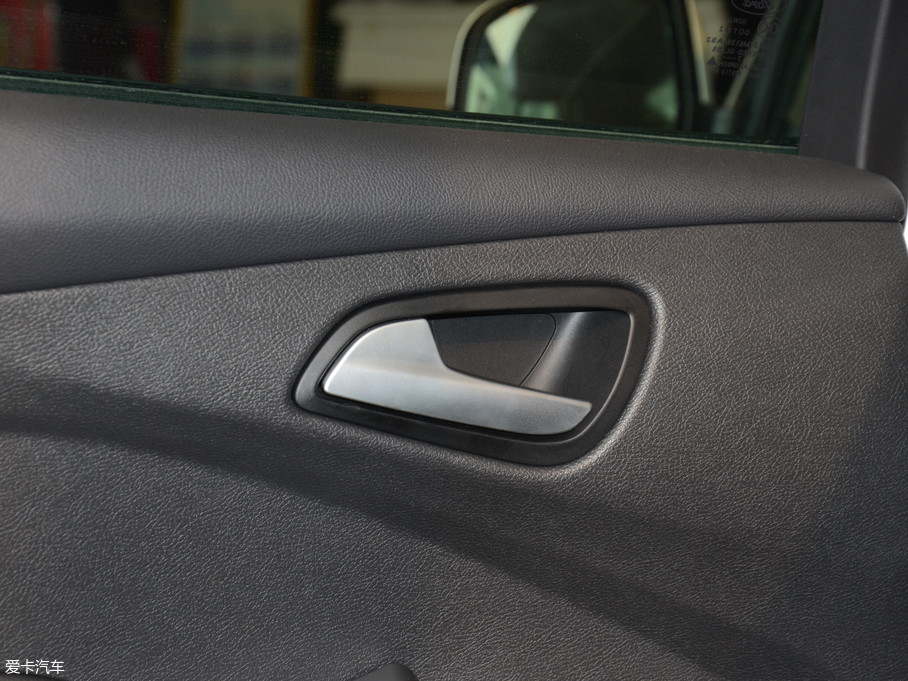 2018˹  EcoBoost 180ԄӾӢ Ɏ