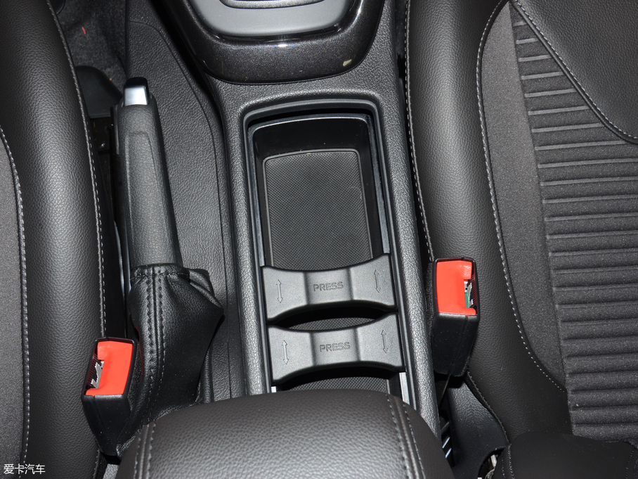 2018˹  EcoBoost 180ԄӾӢ Ɏ