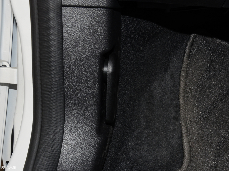 2018˹  EcoBoost 180ԄӾӢ Ɏ