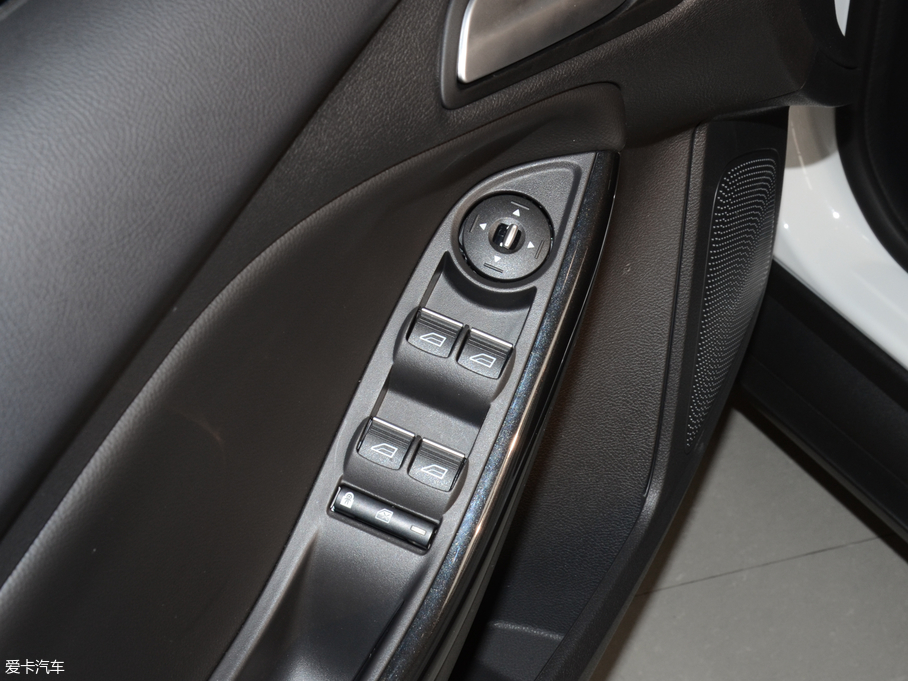 2018˹  EcoBoost 180ԄӾӢ Ɏ