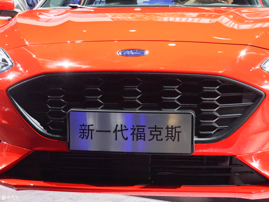 2019˹ Ɏ EcoBoost 180 ԄST Line V