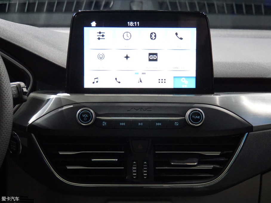 2019�����˹ �Ɏ� EcoBoost 180 �Ԅ��hҫ�� ��V