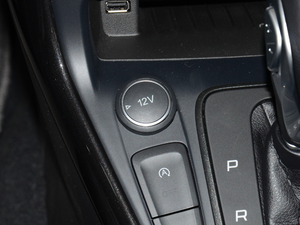 2018(jng) EcoBoost 180ԄӾӢ Ɏ п؅^(q)