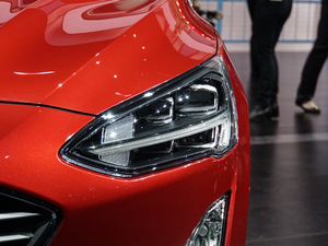 2019Ɏ EcoBoost 180 Ԅhҫ V ^