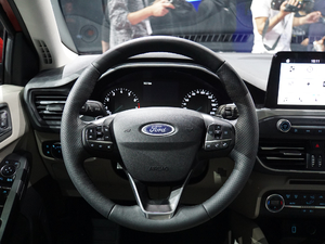 2019Ɏ EcoBoost 180 Ԅhҫ V п؅^