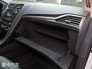 長安福特2018款蒙迪歐混動