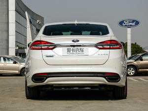 2018款2.0 PHEV 智豪型 正后	