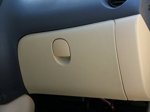 2010款1.0L P-TEC手动活力版 空间座椅