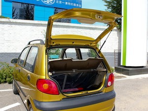 2010款1.0L P-TEC手动活力版 空间座椅