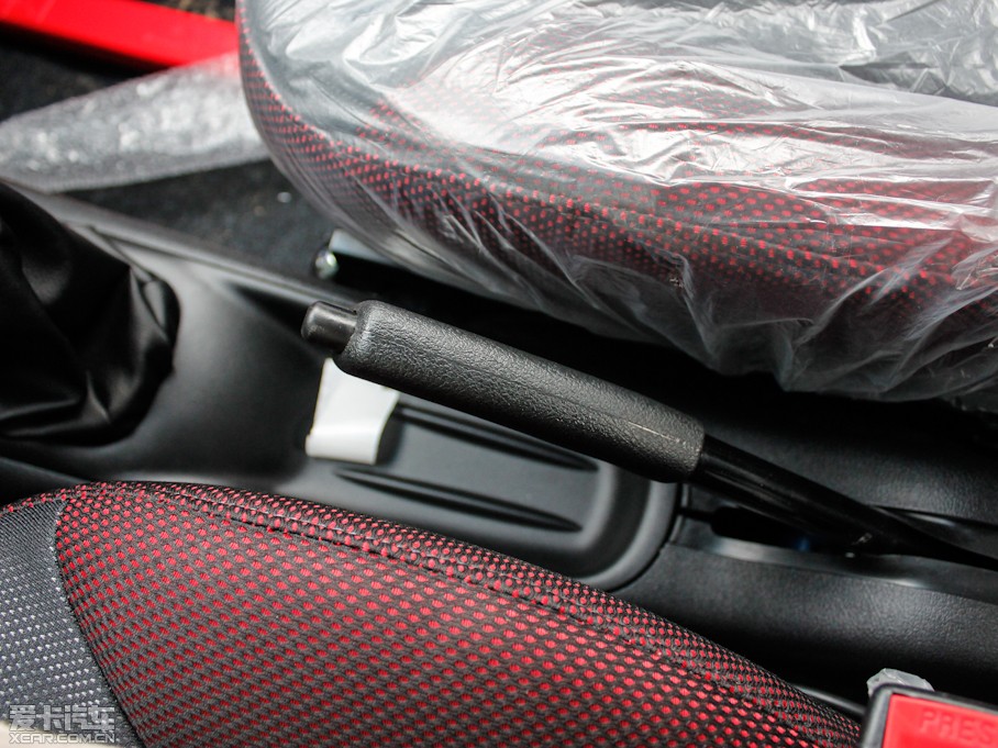 2012(l)Y \(yn)(dng) 1.2L (yu)Խ