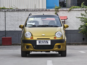 2012款1.0L P-TEC手动优越版 正前