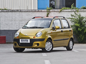 2012款1.0L P-TEC手动优越版 左前45度