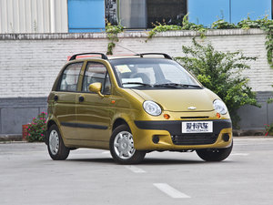 2012款1.0L P-TEC手动优越版 整体外观