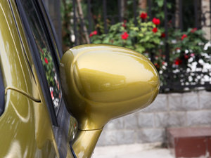 2012款1.0L P-TEC手动优越版 后视镜