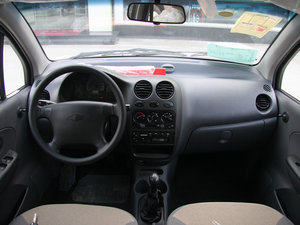 2012款1.0L P-TEC手动优越版 内饰全景