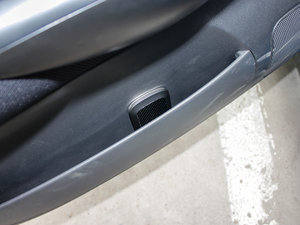 2012\Ӱ 1.2L Խ ǰTg