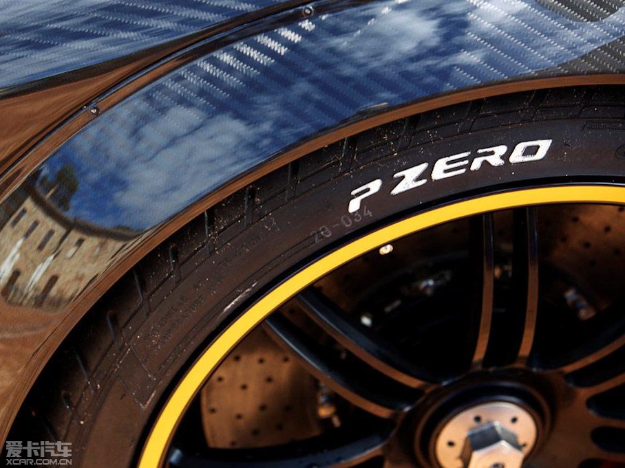 2013��Zonda Revolucion