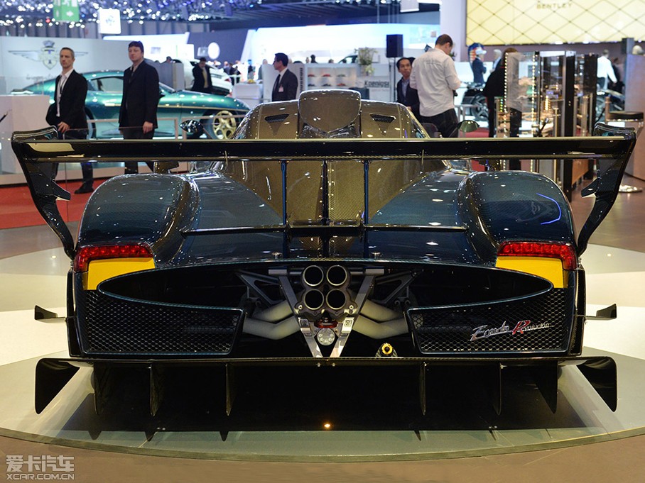 2013��Zonda Revolucion