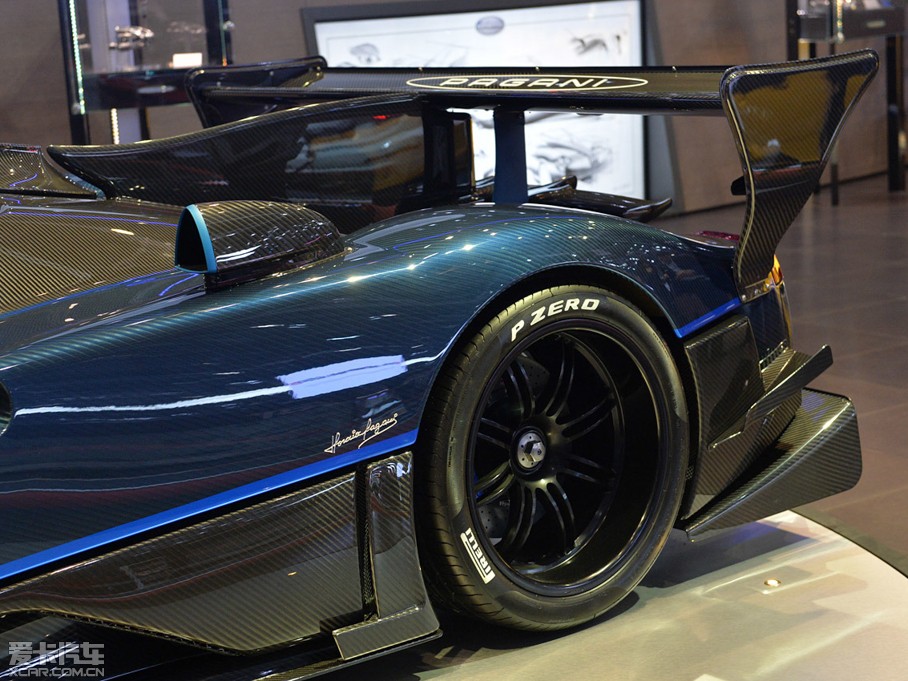 2013��Zonda Revolucion