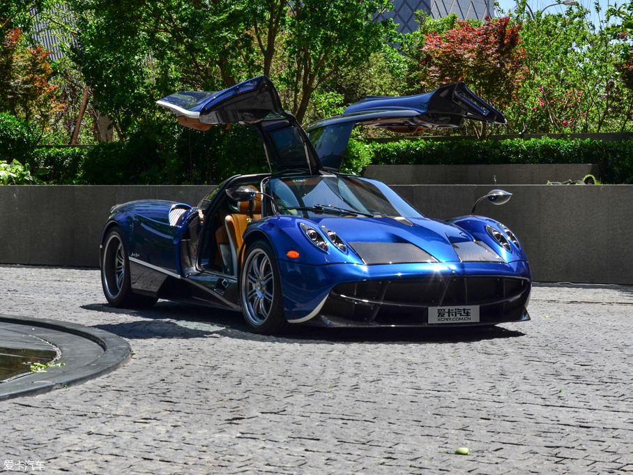 2016Huayra Coupe