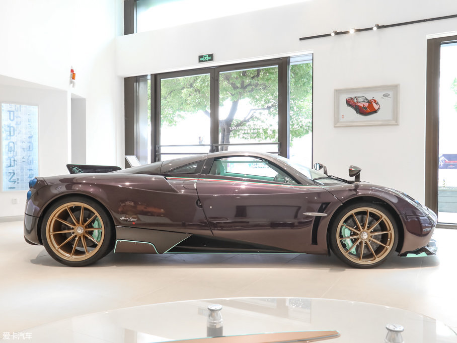 2016��Huayra Dinastia �؄e��