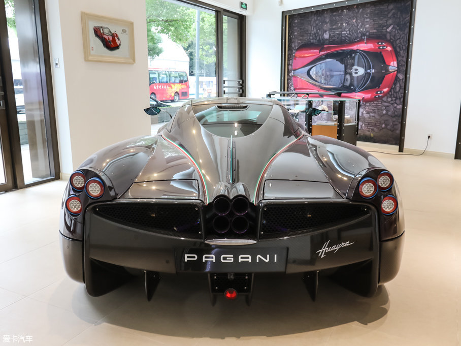 2016Huayra Dinastia ؄e