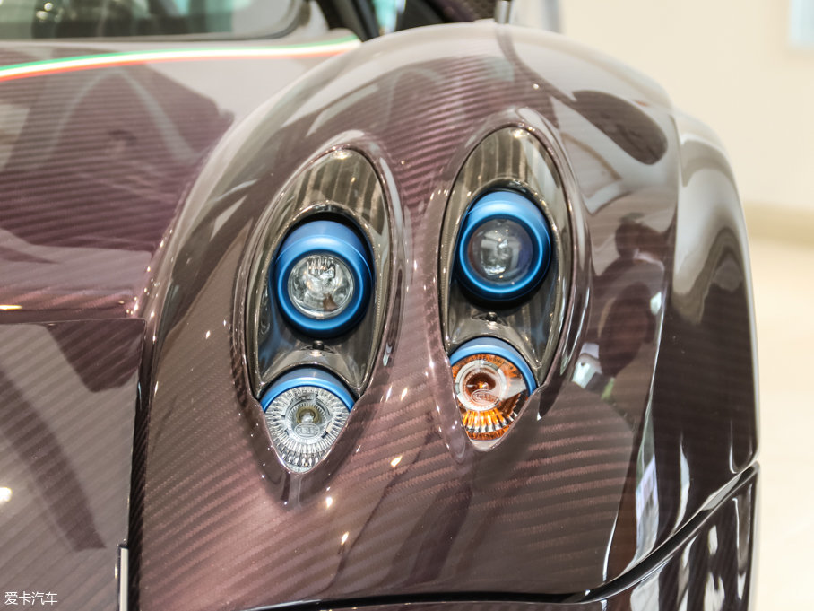 2016Huayra Dinastia ؄e