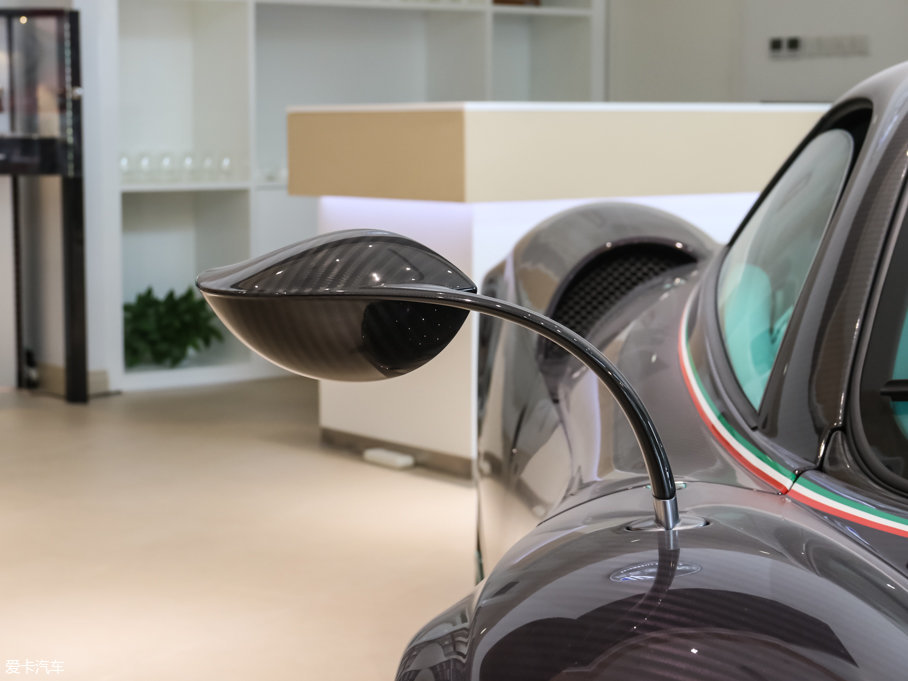 2016Huayra Dinastia ؄e