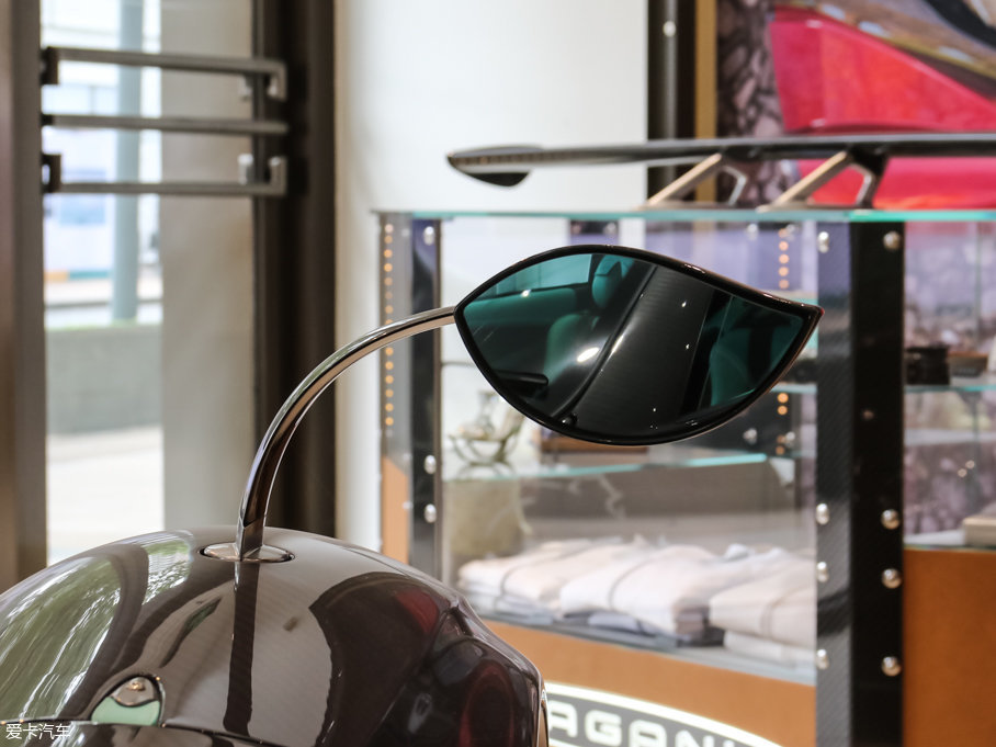 2016Huayra Dinastia ؄e