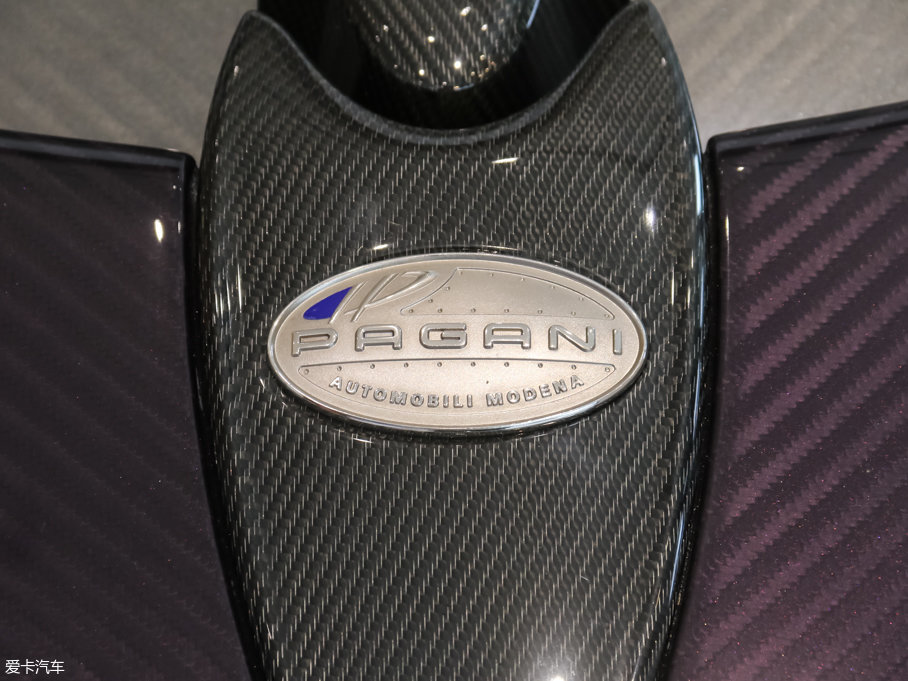 2016Huayra Dinastia ؄e