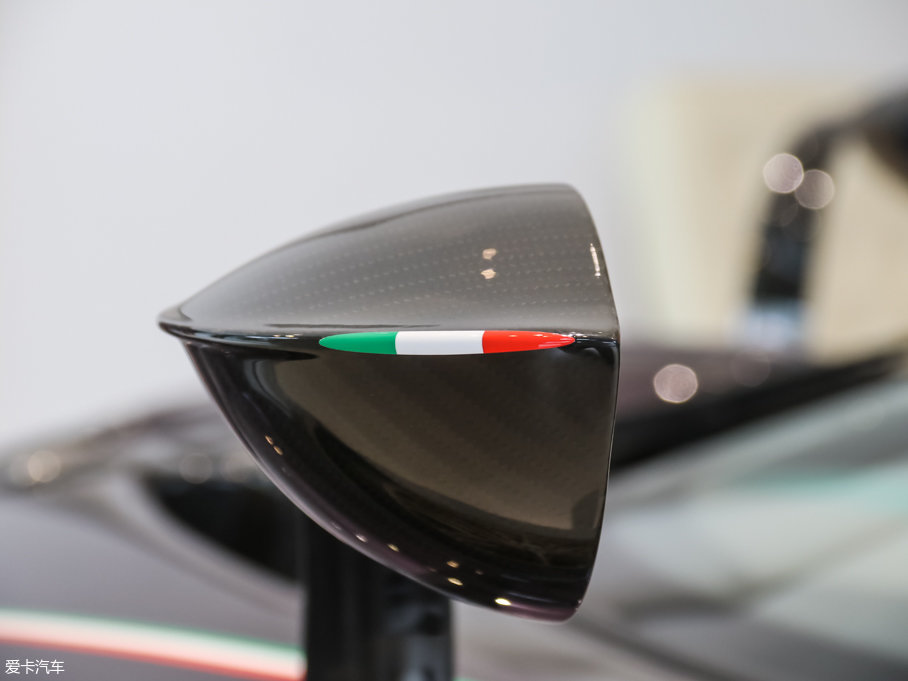 2016Huayra Dinastia ؄e